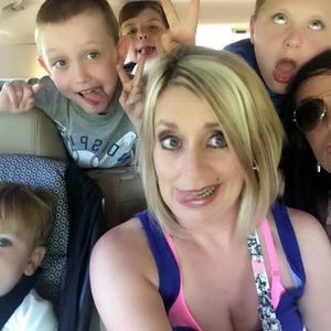 Meet your Posher, Lisa